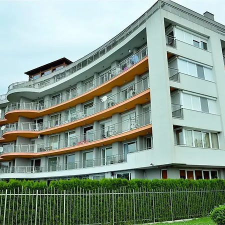 Club Priz Lägenhetshotell 4*