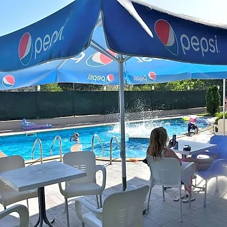 아파트호텔 Club Priz 프리모르스코